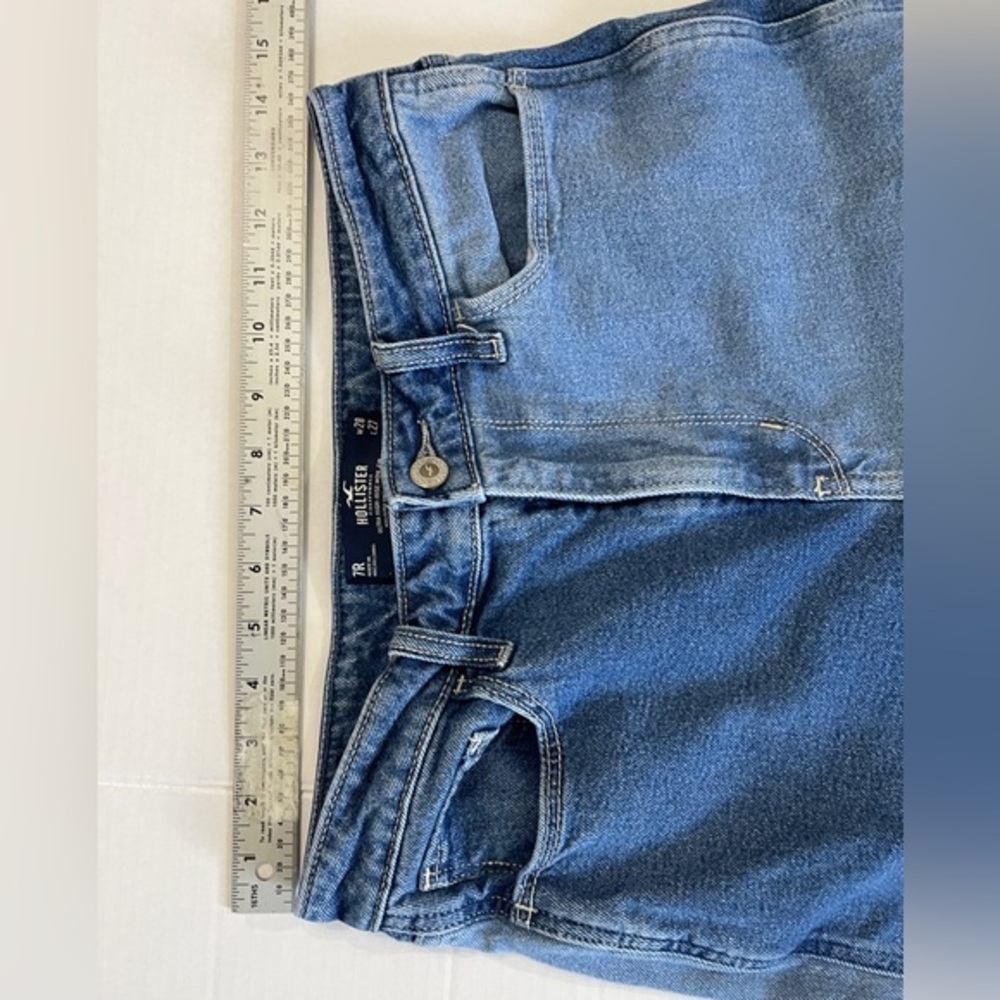 Hollister Ultra‎ High-Rise Mom Jeans Patchwork Two-Tone Denim Size 7 / W28 L27 - Picture 8 of 16
